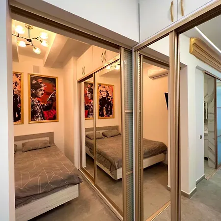 Center Apartment *